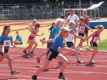 Junge Nachwuchs-Sportler aus M-V international in Aktion