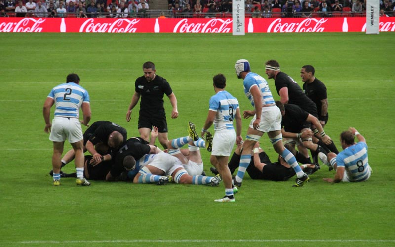 Zwischen American Football über weiteren Ballsport bis Rugby