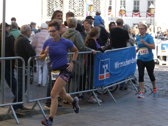 Blick zum Marathon: Marita und Maciej beim 38.Usedomer Marathon am besten