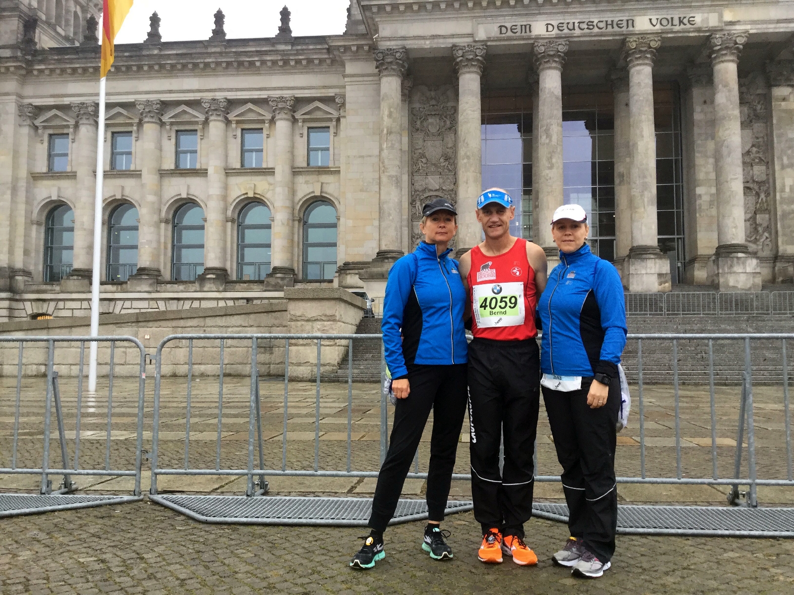 Jahresweltbestzeit beim BMW BERLIN-MARATHON