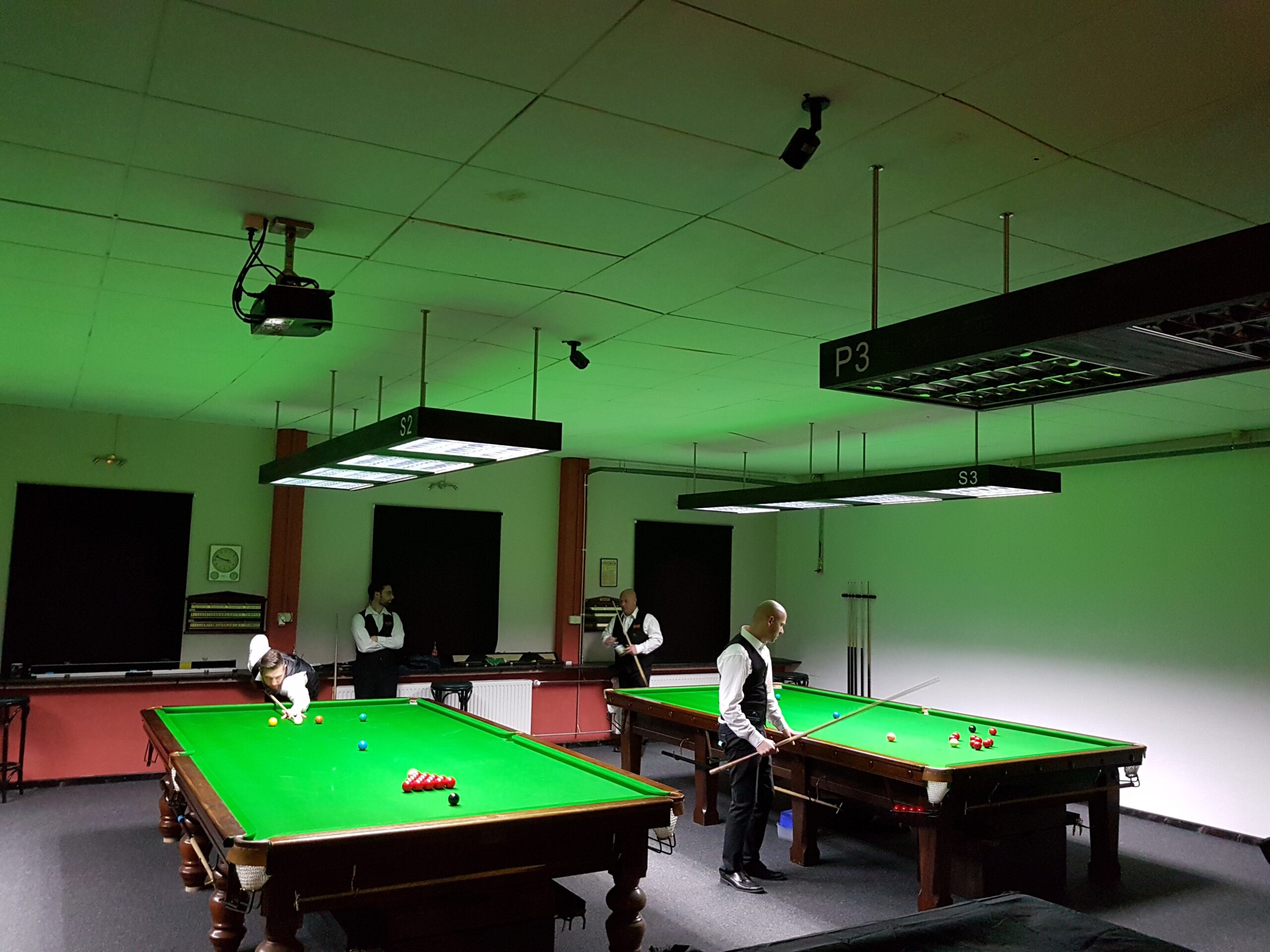 Schweriner Snooker-Spieler bezwingen Tabellenführer