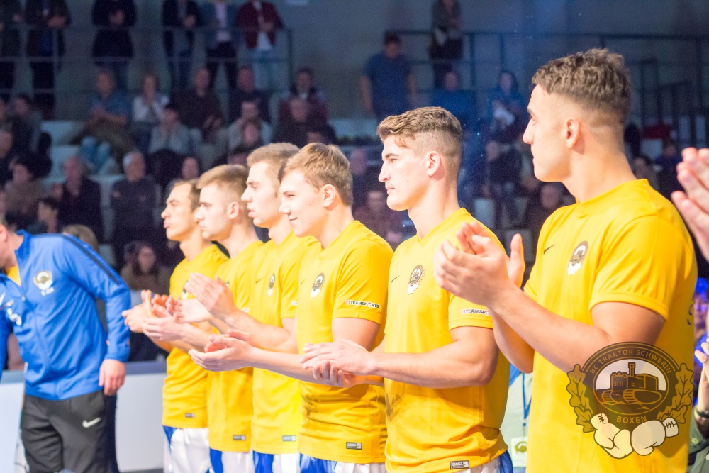 Die Schweriner Staffel vom Boxclub Traktor schöpft aus dem Vollen