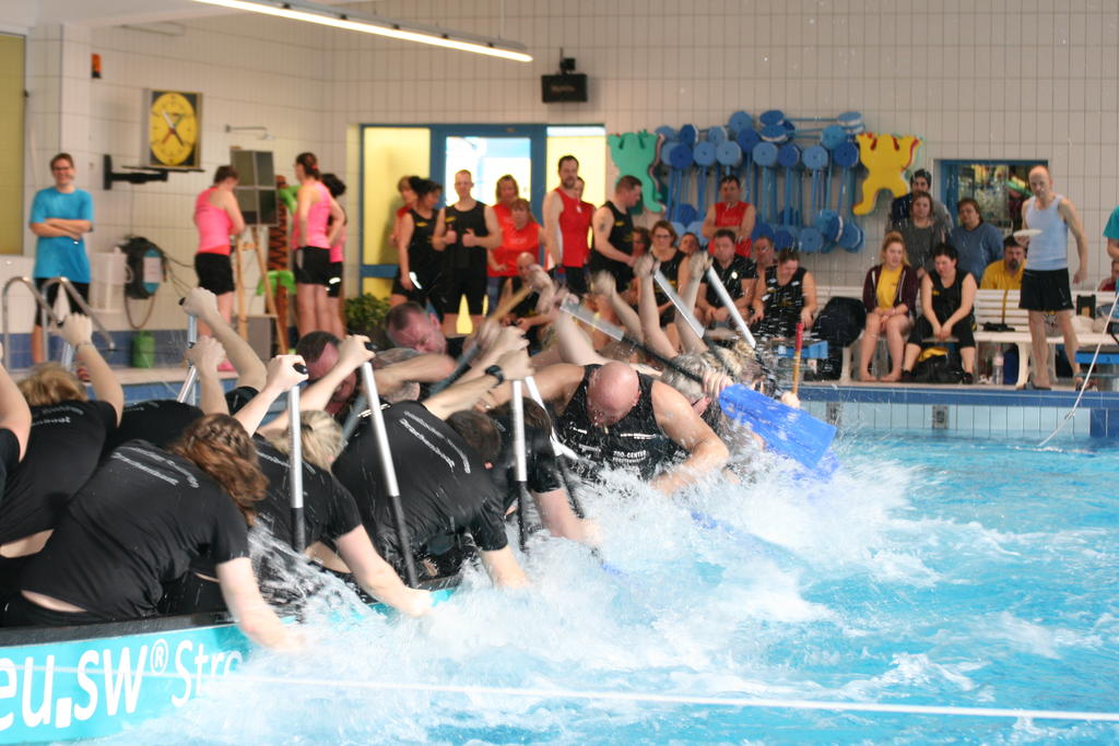 9. neu.sw Indoorcup in der Schwimmhalle Neubrandenburg