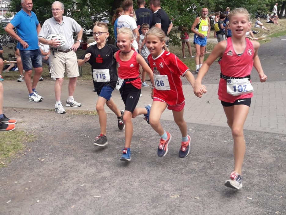 Staub und Schweiß- es ist Stadtwaldlauf angesagt!