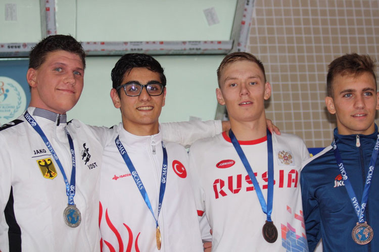 Gold, Silber, Bronze und ein Jugendweltrekord bei der Jugendeuropameisterschaft im Finswimming