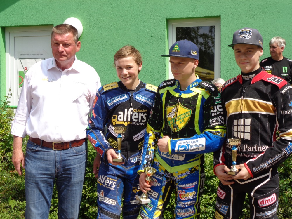 Jugend-Weltmeister dominiert in der Bergring-Arena