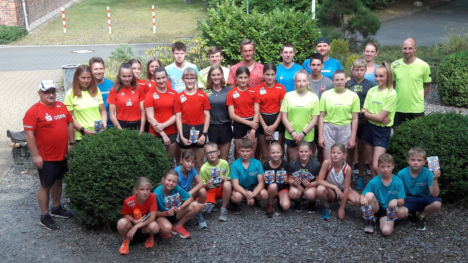 Laager Läufer begrüßten Hansa Profi Kai Bülow im Trainingslager