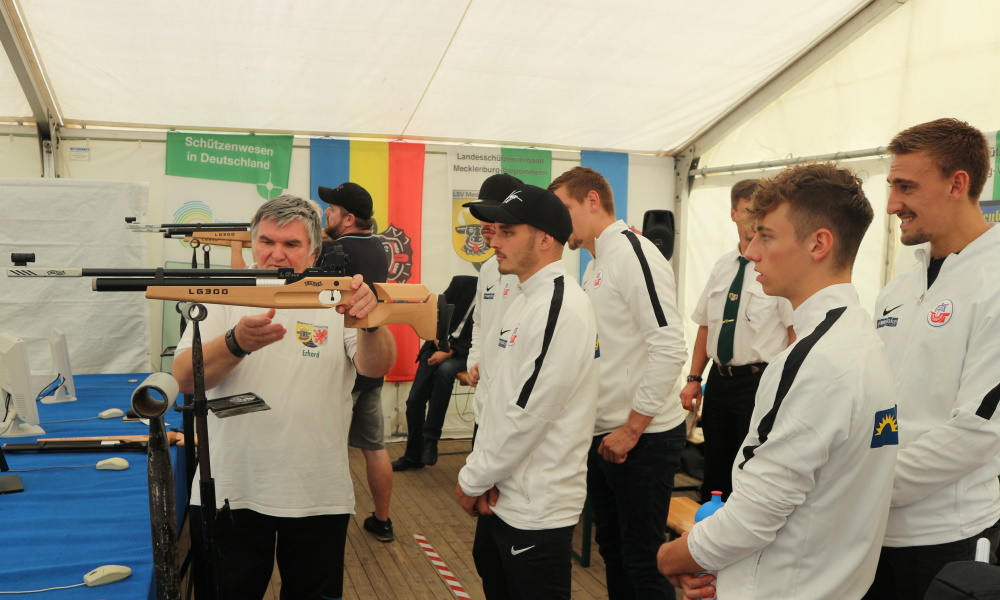 Großer Andrang beim 17. Landesschützenfest in Lübz
