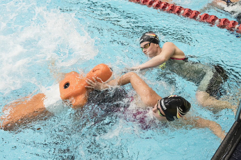 EM im Rettungsschwimmen: DLRG Nationalmannschaft auf dem Weg nach Italien