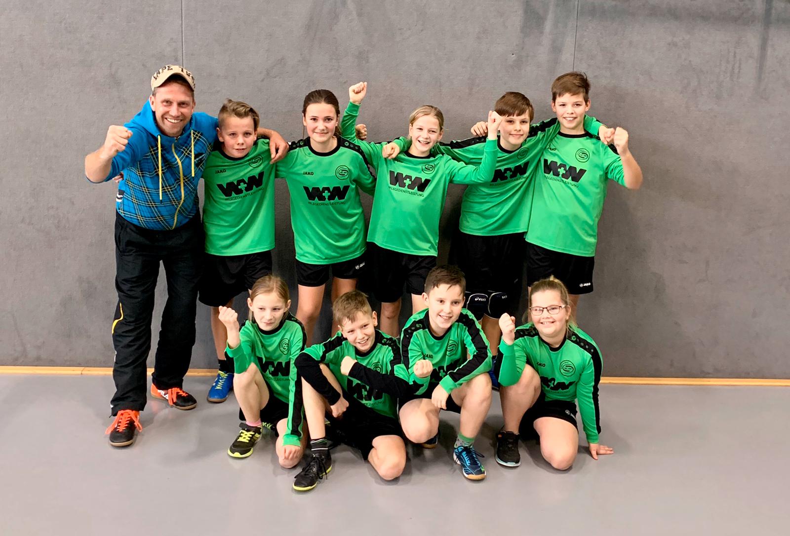 Weiter ungeschlagen: Güstrower U12-Faustballer setzen Erfolgsserie fort