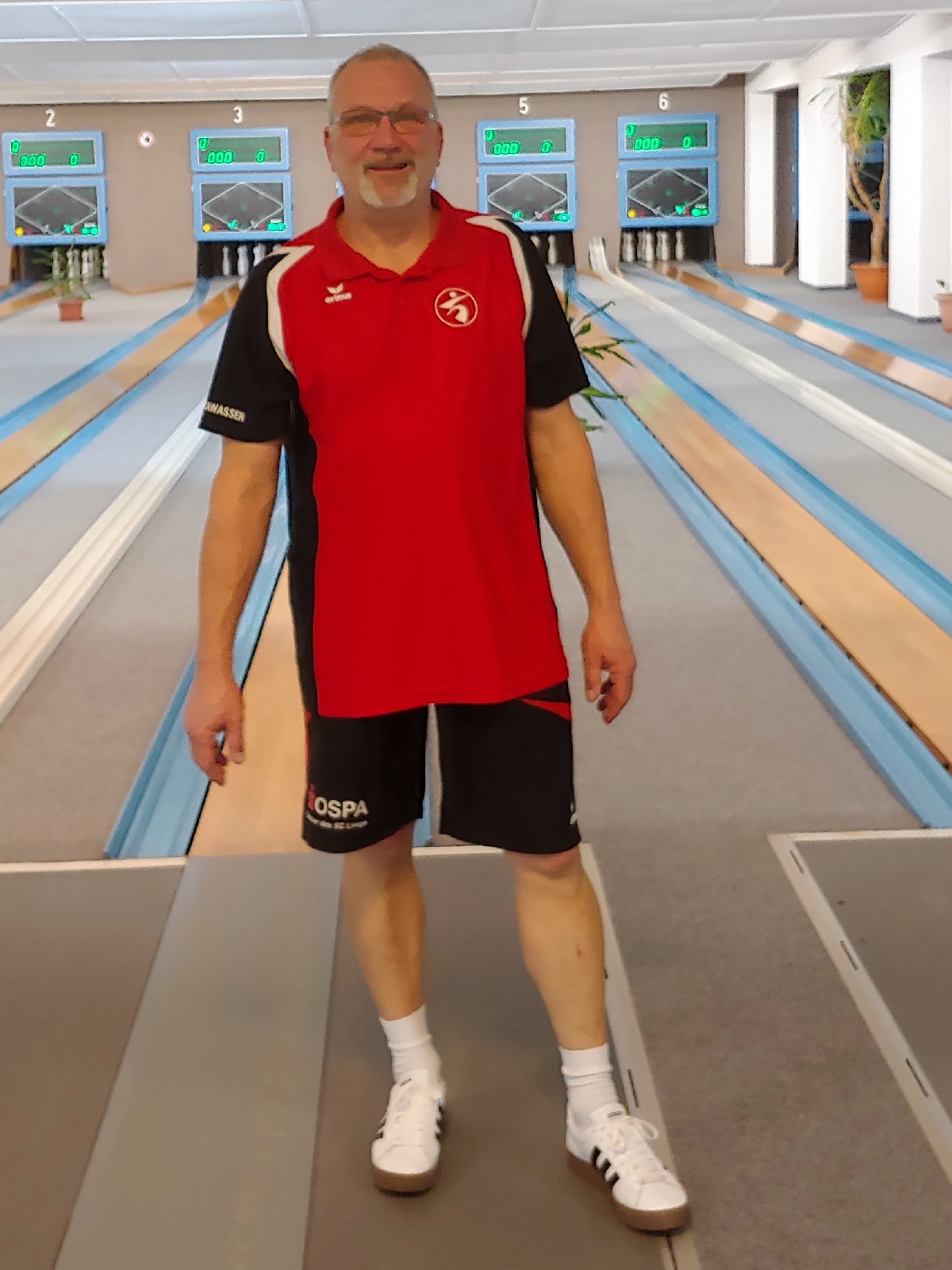 Laager Kegler bringen Sieg aus Neukloster mit