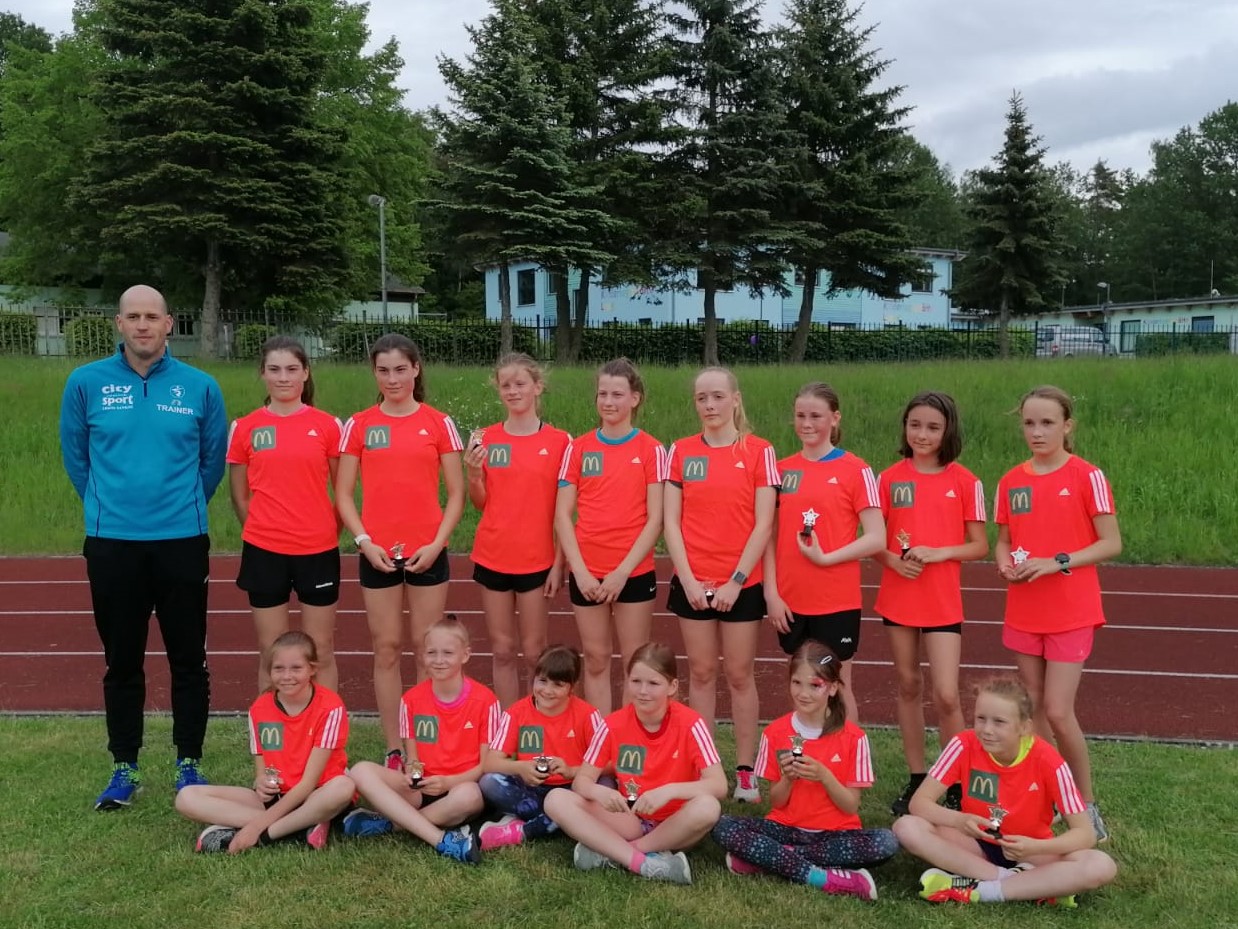 McDonald’s ist einfach gut – Laager Laufgruppe mit Wettkampfshirts überrascht