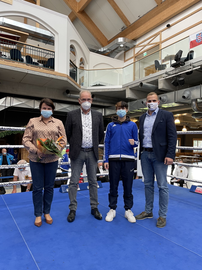 18 Boxer aus MV bei U17-Meisterschaften