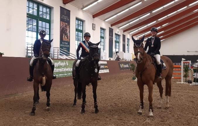 Landeshallen-Championate im Springreiten in Redefin