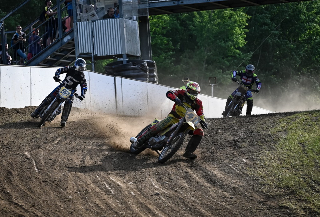 Fast 100 Fahrerinnen und Fahrer beim Bergringjubiläum am Start