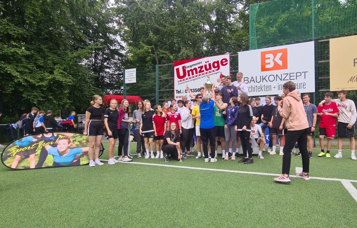 Enge Kiste beim 21. Sportfest der Gymnasien Vorpommerns