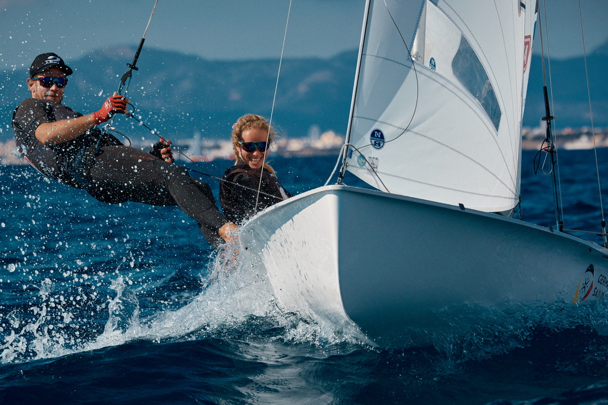 Luise Wanser und Philipp Autenrieth sind 470er-Mixed-Weltmeister!