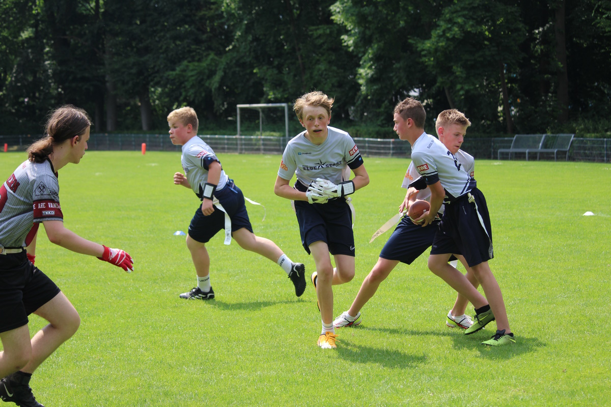 Werde ein Blue Star – Komm zum Tryout am Super Bowl Sonntag!