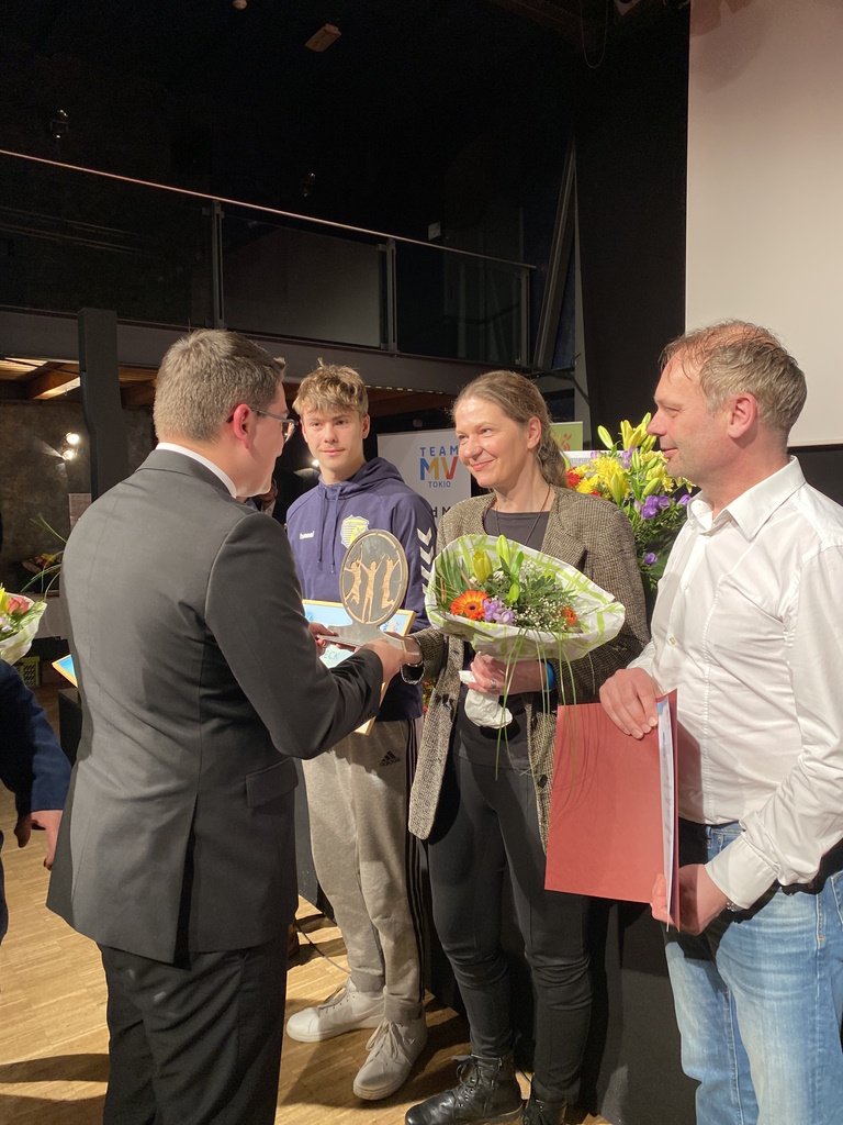 Jungstiere gewinnen 1. Preis