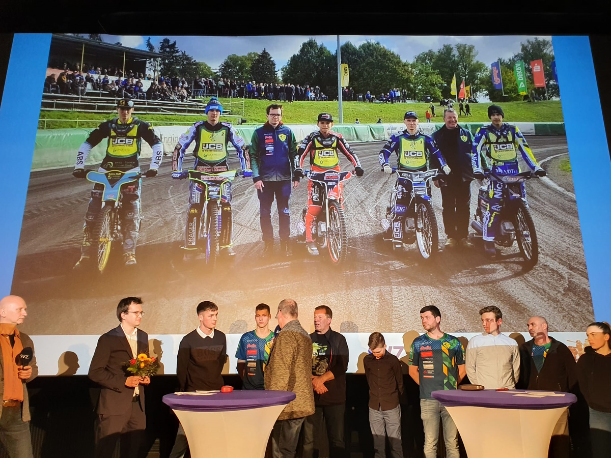 Güstrow Torros belegen 2. Platz in der SVZ Sportlerehrung