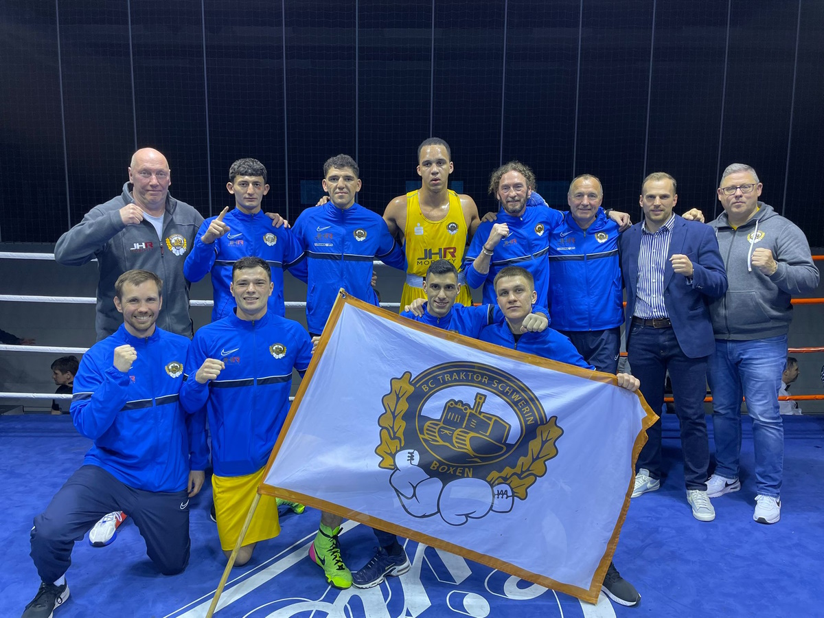 Traktor-Boxer bändigen Chemnitzer Wölfe