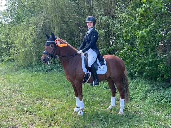 Dressurreiterin Ann-Christin Mehl siegreich in Dallgow