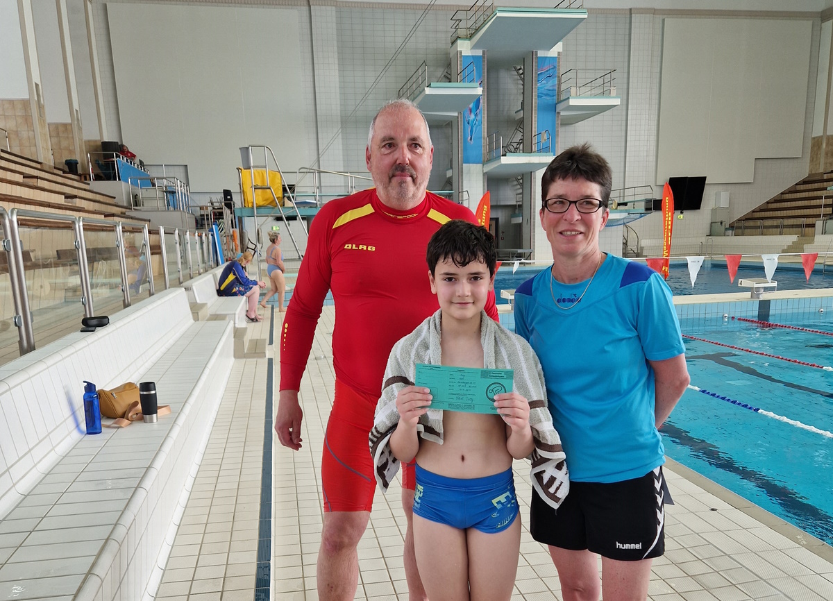 Bundesweiter Schwimmabzeichentag mit über 13.000 erfolgreichen Prüfungen