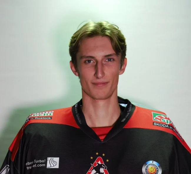 Christopher Strasen bleibt bei den Piranhas!