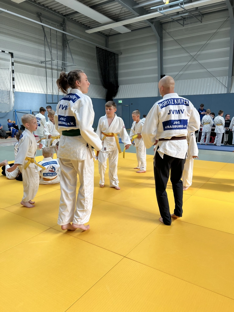 Erfolge und Herausforderungen beim Bernstein-Cup