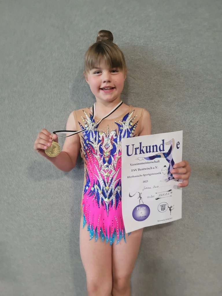 Gold für Julina Dutz und Lene Dreves in Bentwisch