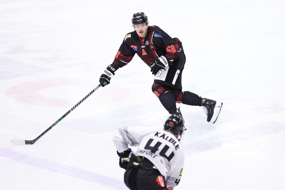 Hamburger Jan Tramm verstärkt Piranhas-Kader