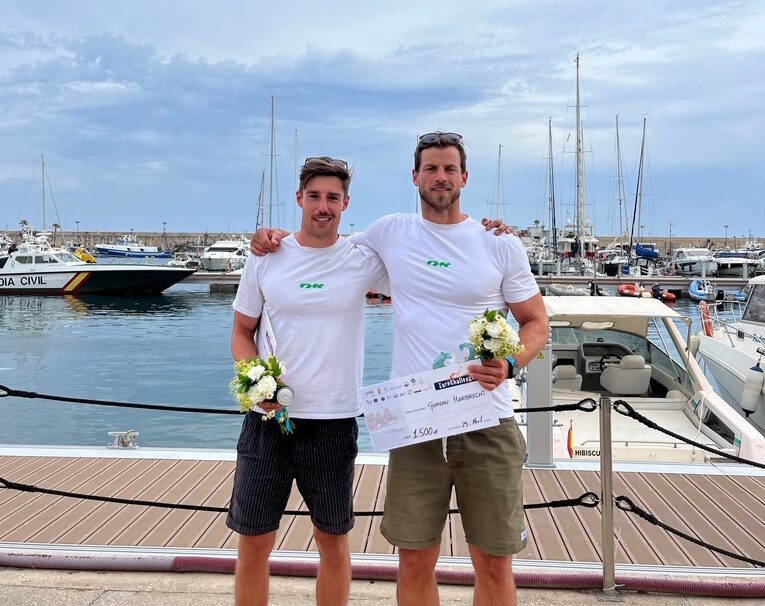 Surfskipaddler Harbrecht und Gebhardt auf Erfolgswelle