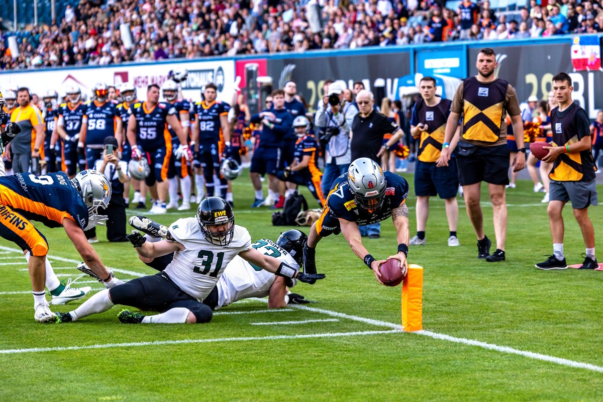 Griffins siegen vor Rekordkulisse