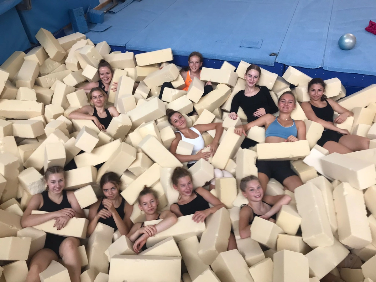 Rostocker Gymnastinnen schwitzen in Osterburg