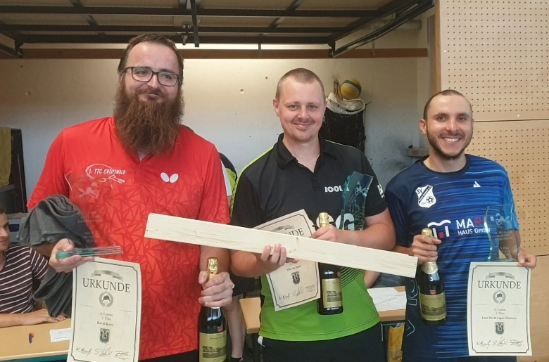 Hochspannendes Tischtennis-Turnier in Waren begeistert