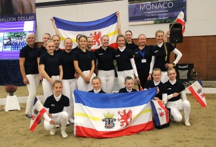 Satower Voltigier-Team legte tolle Performance in Elmshorn hin