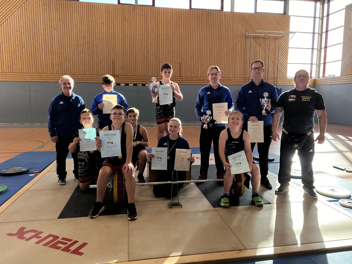 Malchower Schwerathleten meistern Saisonauftakt mit bravour