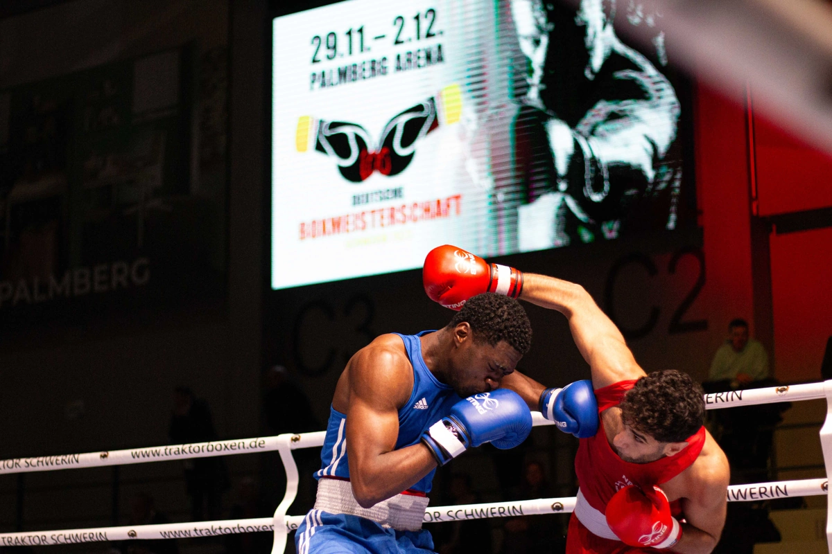 Eine Siegerin aus MV zum Auftakt der 100. Deutschen Box-Meisterschaften