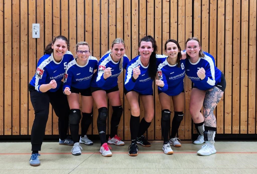 Güstrower Faustballerinnen mit Sieg und Niederlage