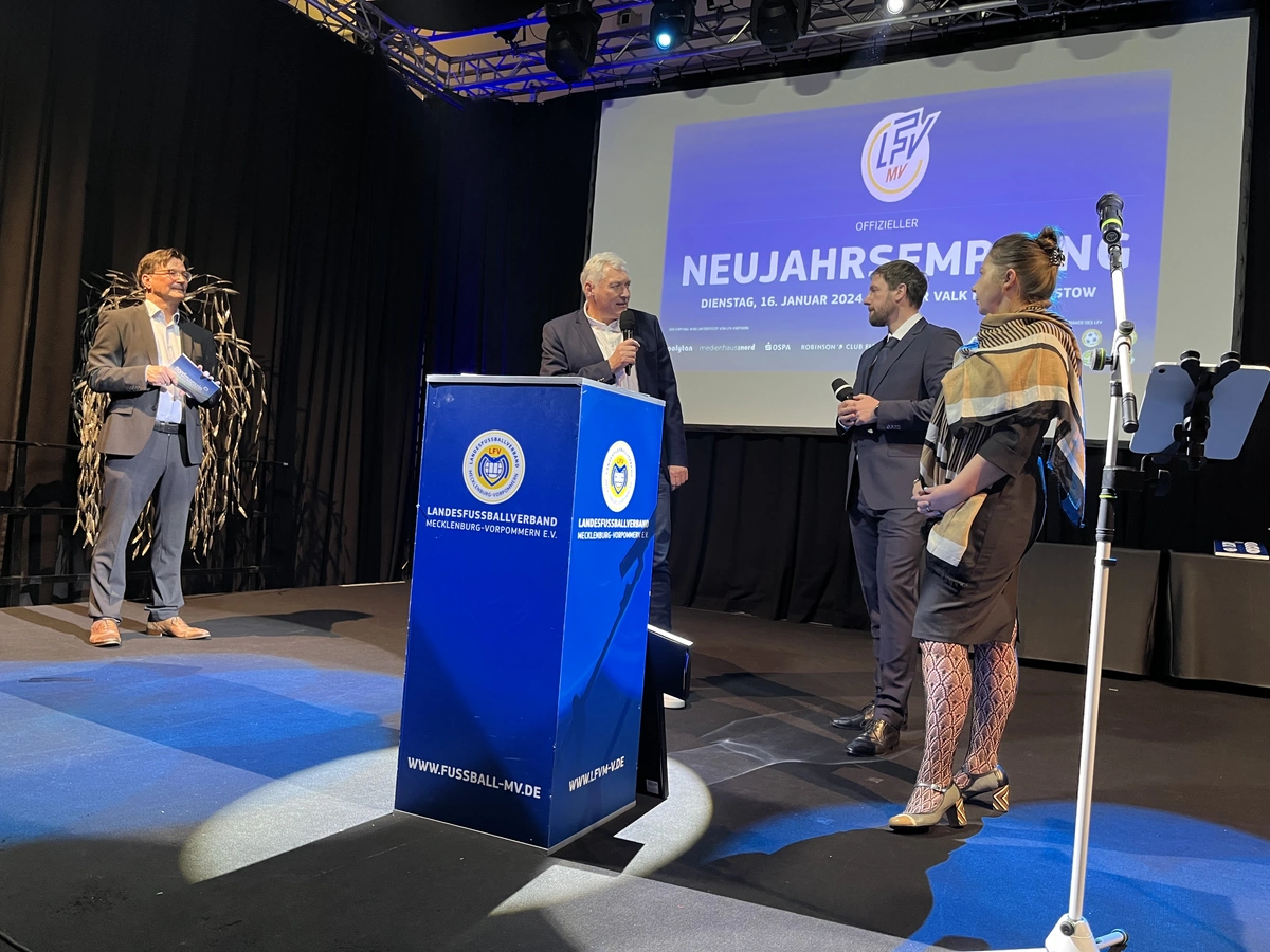 Landesfußballverband ehrt Engagement von Persönlichkeiten und Vereinen