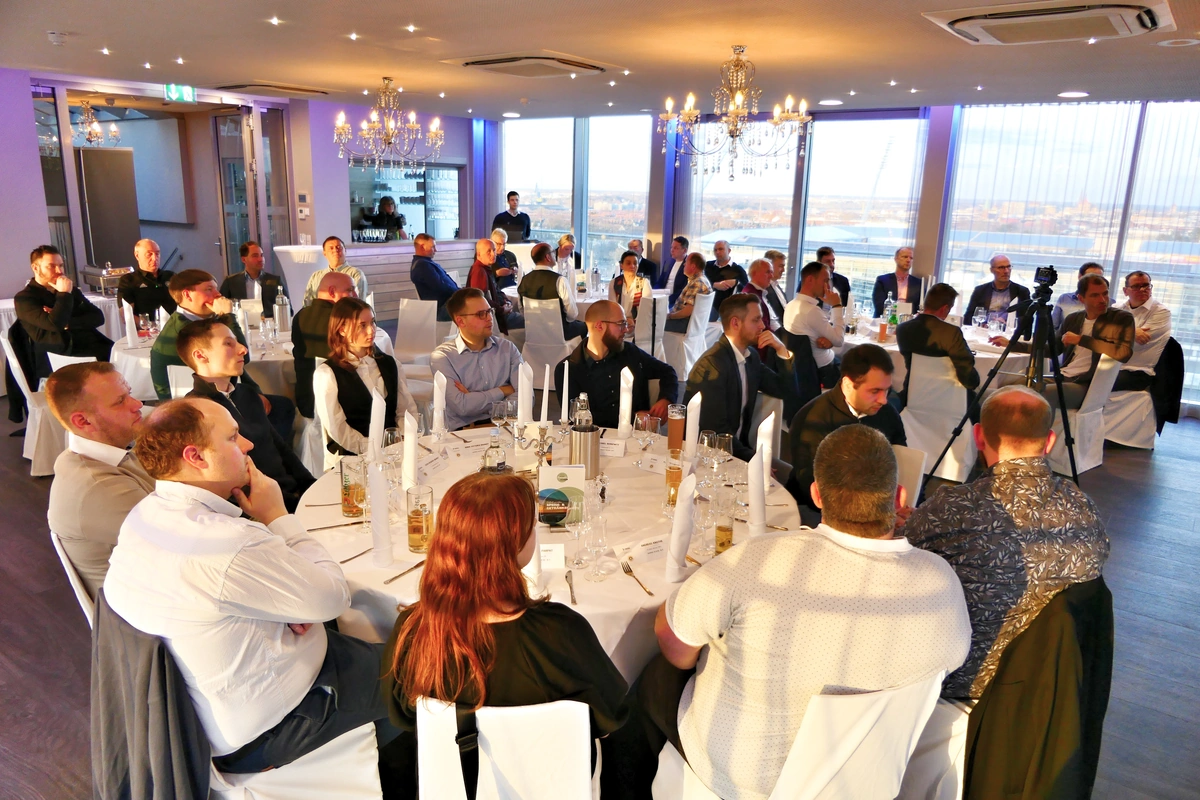 „Danke Schiri“: LFV ehrt 15 Unparteiische