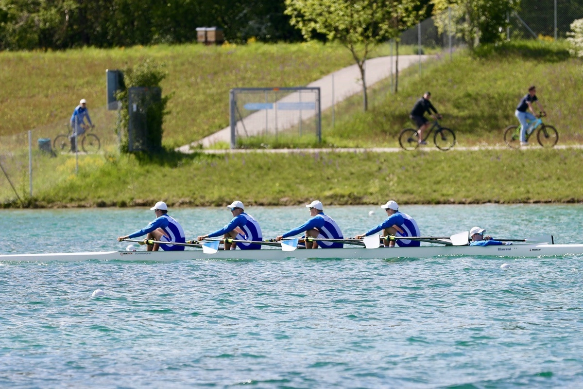 Regatten in Bremen und München: Medaillen für die Schweriner Ruderjugend