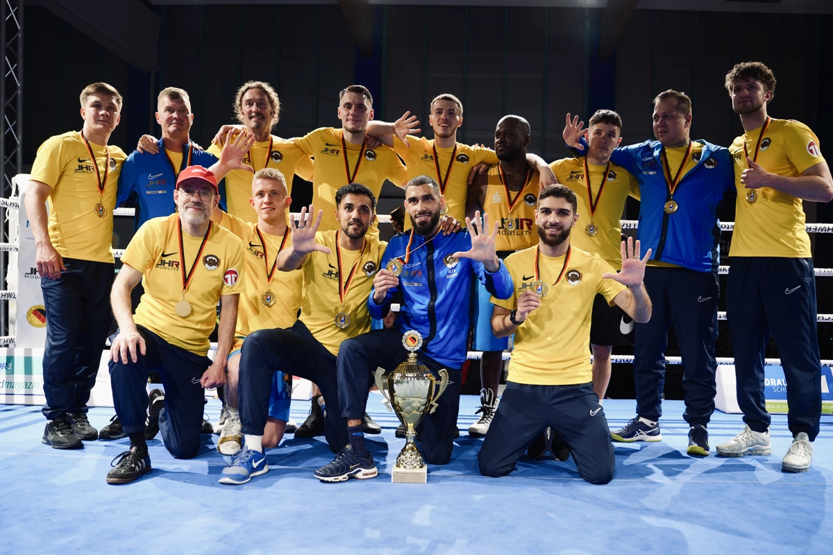 Furioses Finale: Traktor-Boxer schlagen Hammer Truppe klar