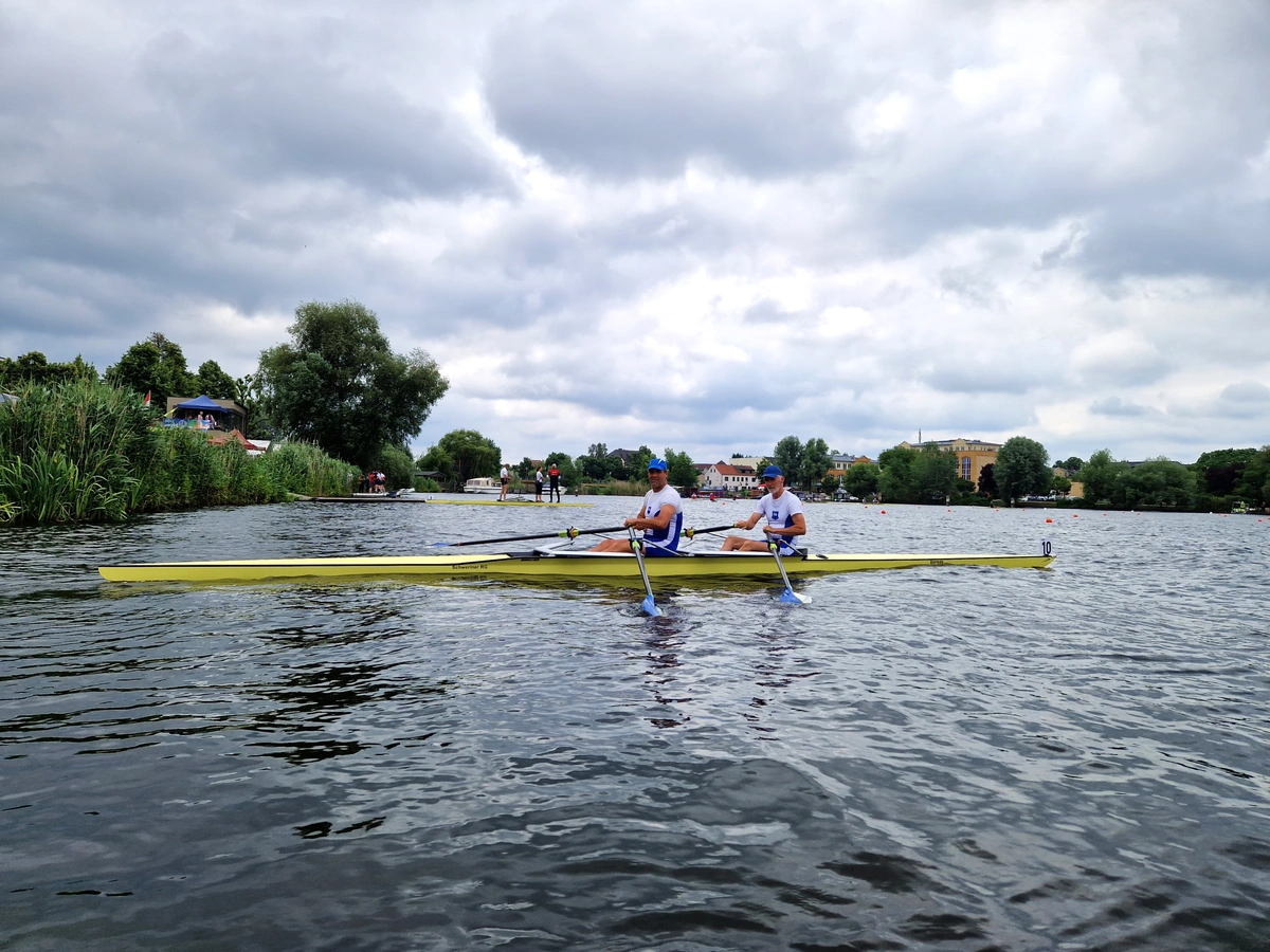 Medaillen für Masters der Schweriner Rudergesellschaft in Werder (Havel)