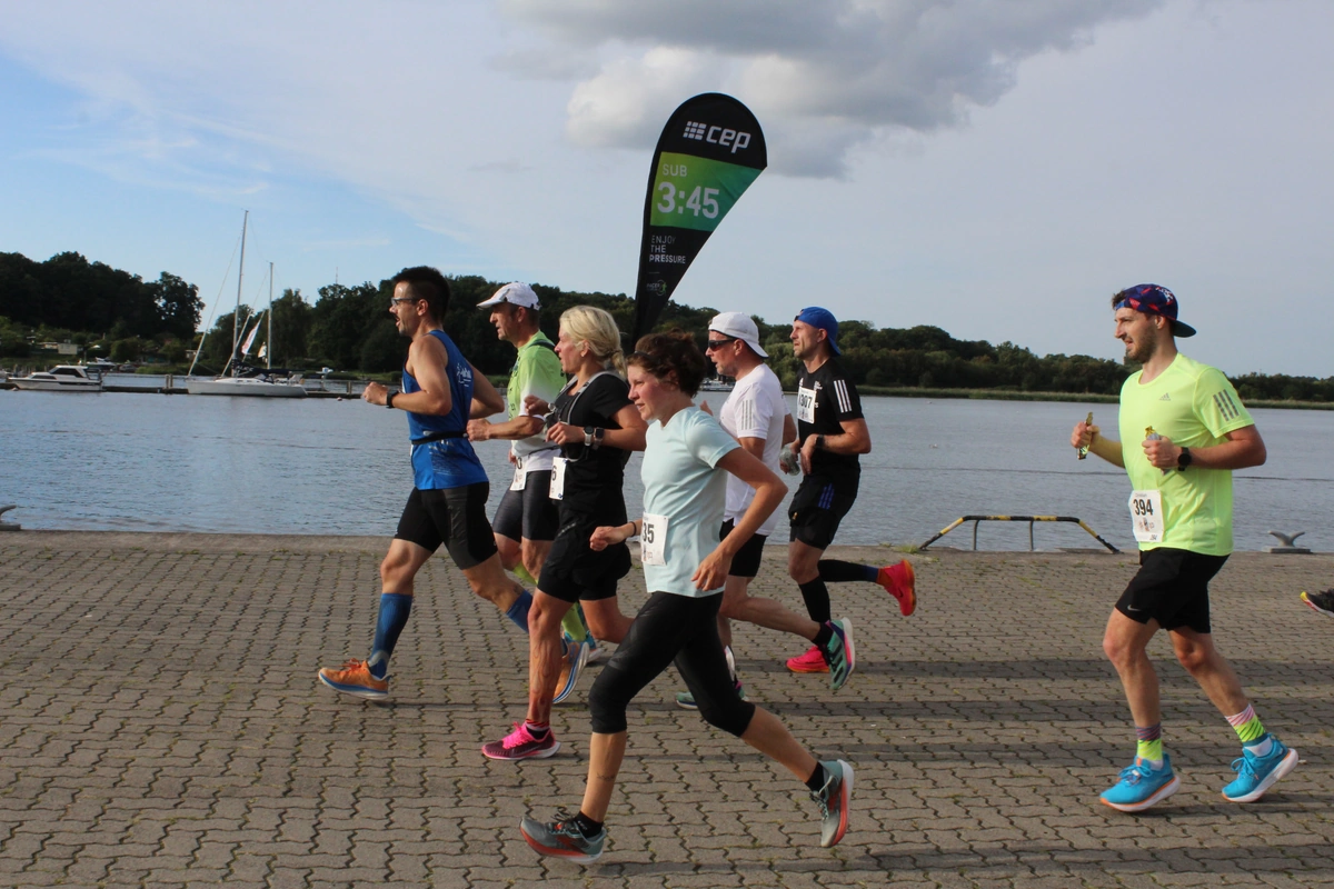 Nur noch 1 Monat bis zur hella marathon nacht rostock