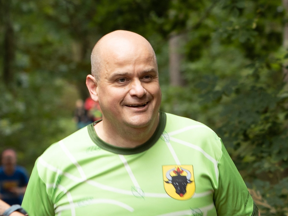 „Holger Anders Flutlicht-Paarlauf“ wird gestartet