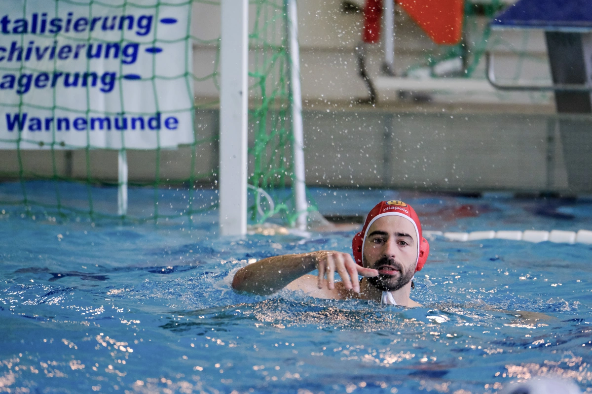 HSG-Wasserballer gewinnen nach Stotterstart verdient gegen Lübeck