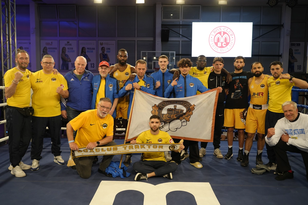 Traktor-Boxer verlieren Playoff-Auftakt in Marburg