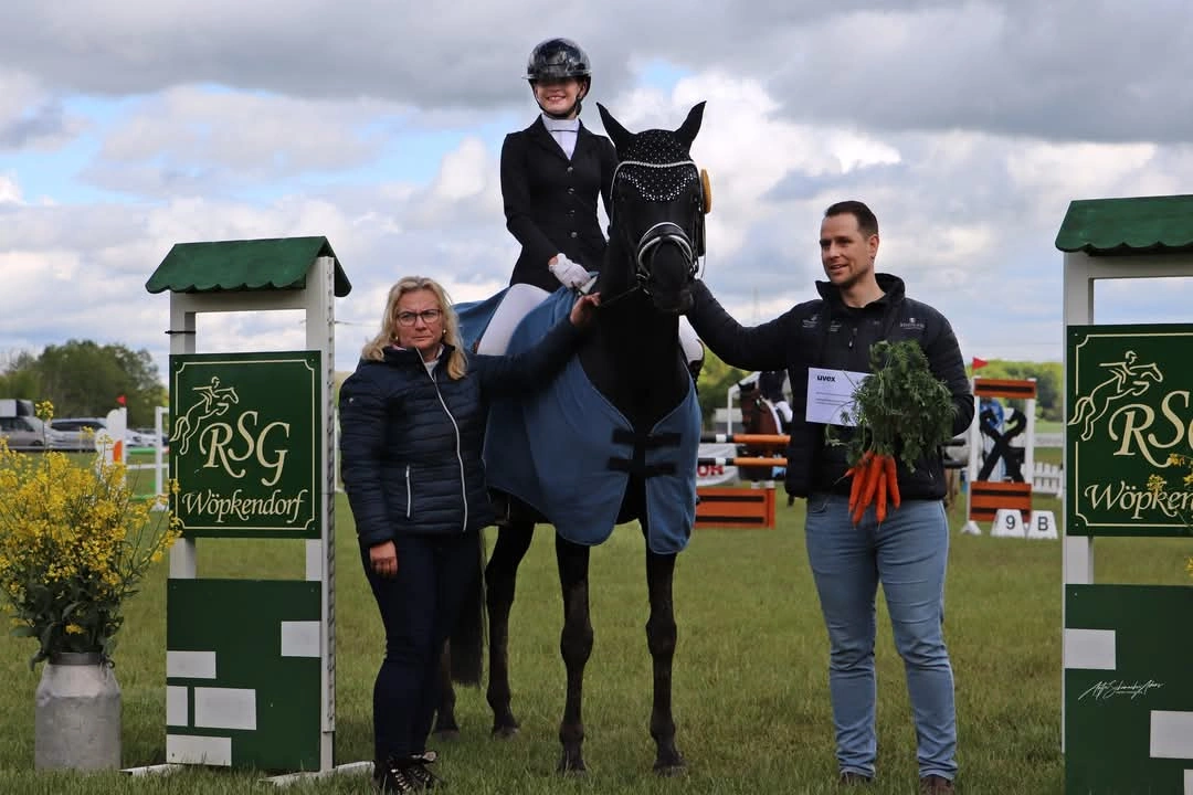 Matilda Behrens siegt im NÜRNBERGER BURG-POKAL der Junioren