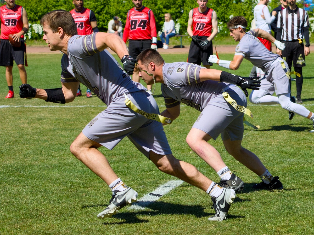 Strelitz Dukes mit kämpferischer Leistung in Lübeck